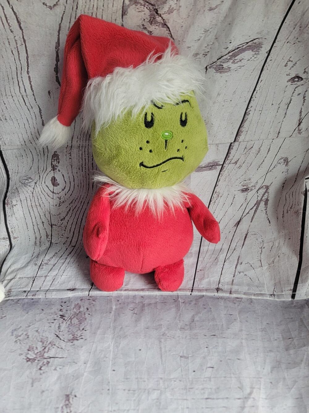 Dr. Seuss How Grinch Stole Christmas Plush 2022 Aurora 11” Christmas Santa Hat